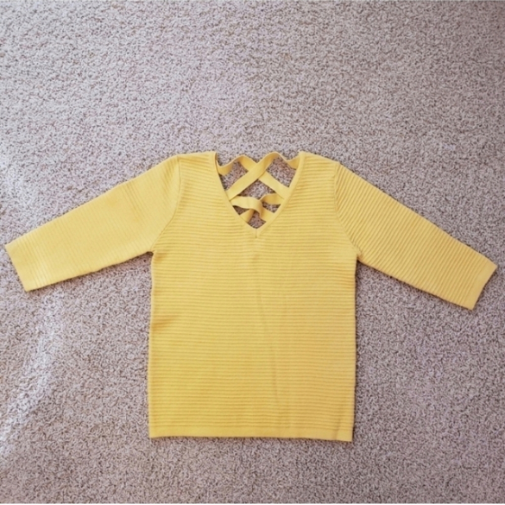 Ycoo Paris Ribbed Sweater V Neck Yellow Size Medium NWT